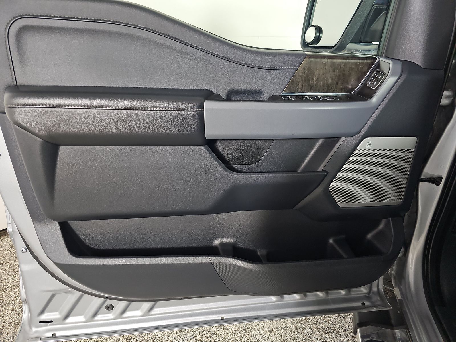 2023 Ford F-150 Lariat AWD