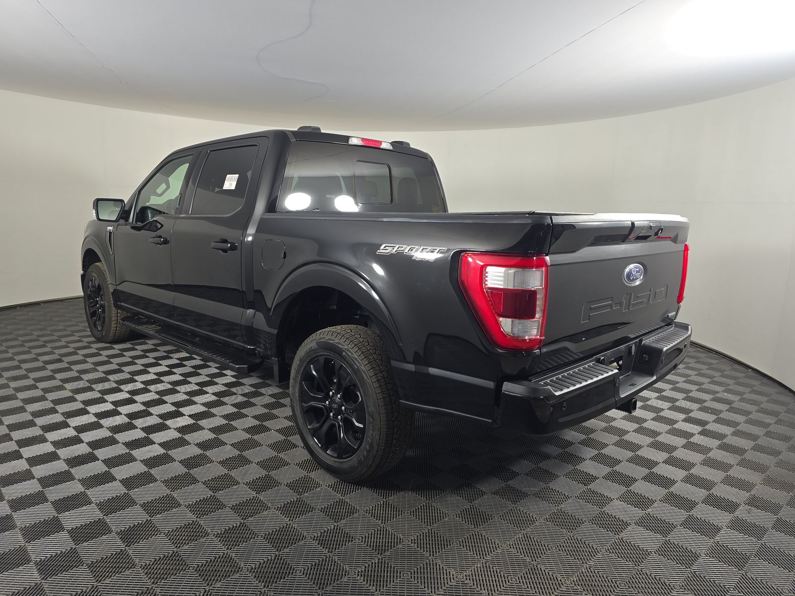 2023 Ford F-150 Lariat AWD