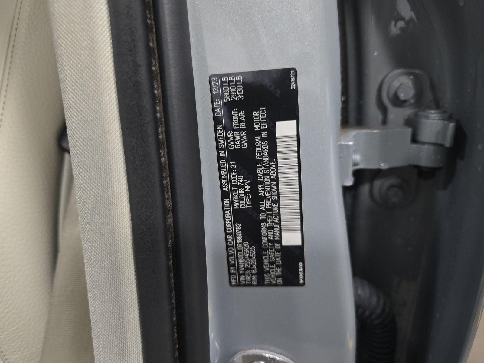 2024 Volvo XC60 Recharge T8 Plus AWD