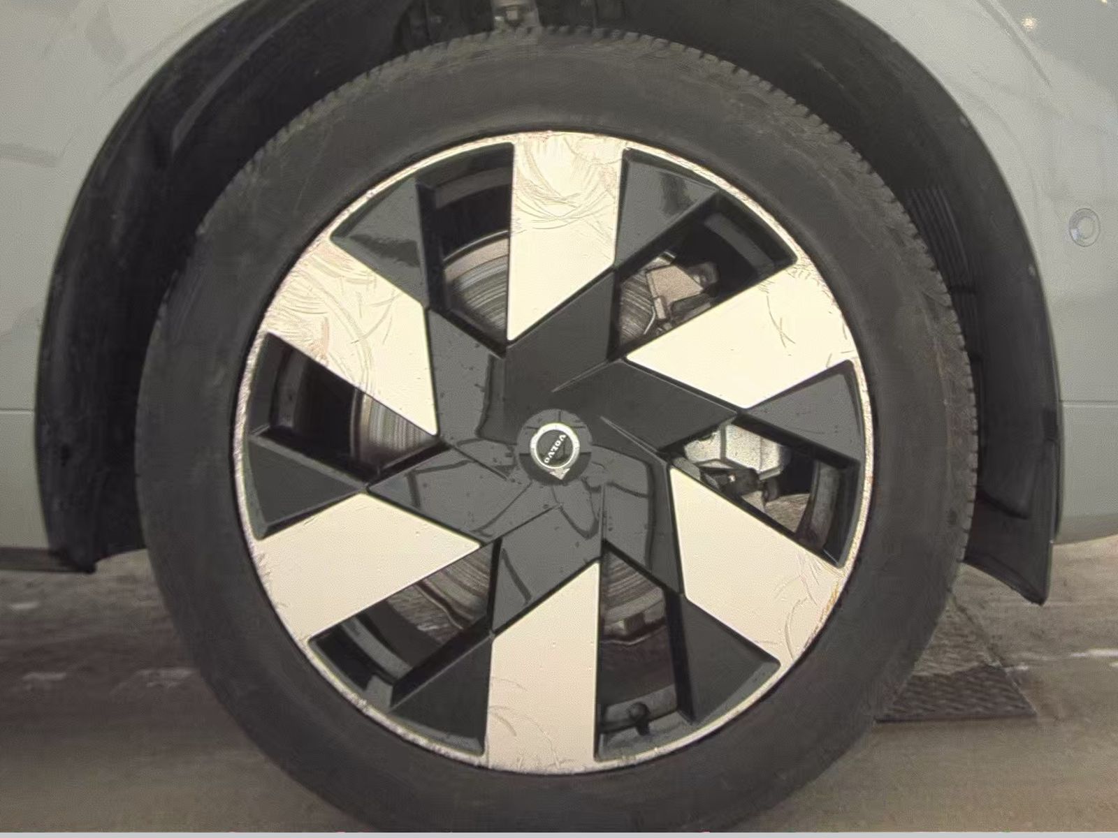 2024 Volvo XC60 Recharge T8 Plus AWD