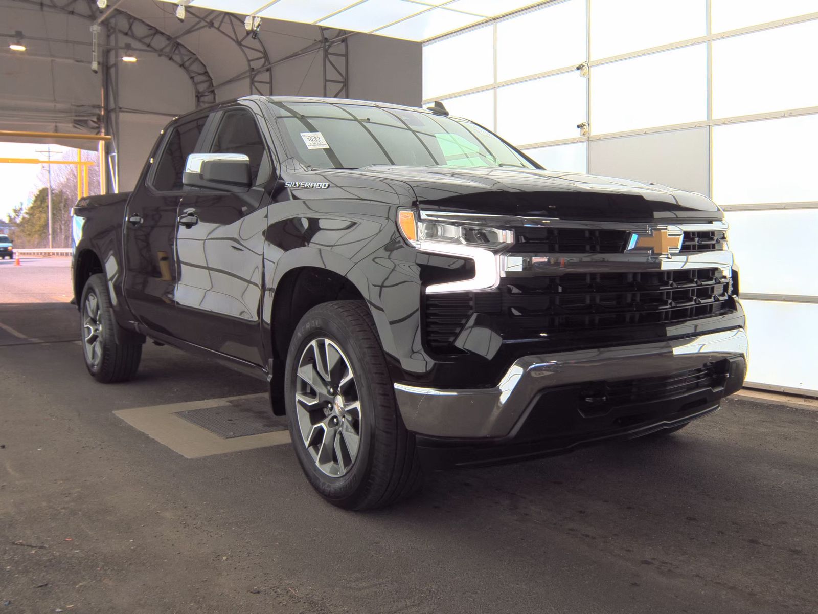 2023 Chevrolet Silverado 1500 LT AWD