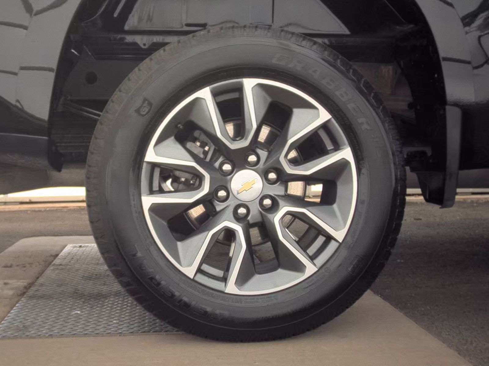 2023 Chevrolet Silverado 1500 LT AWD