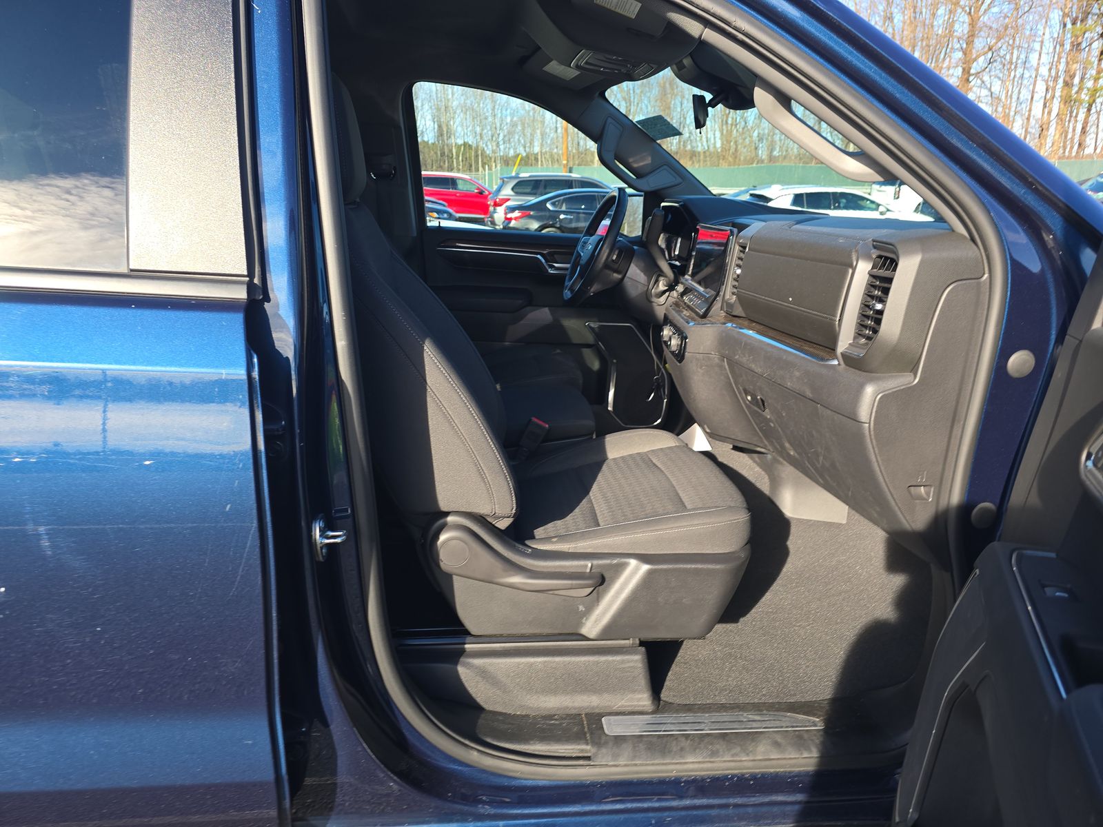 2023 Chevrolet Silverado 1500 LT AWD