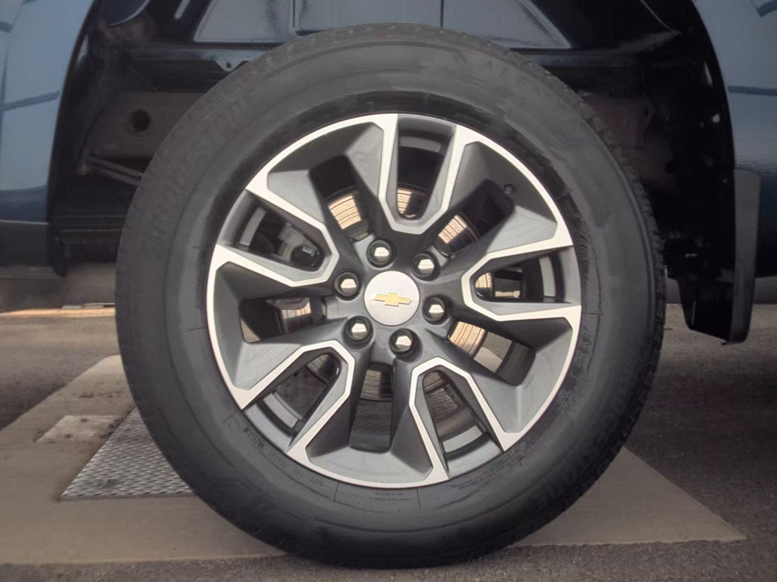 2023 Chevrolet Silverado 1500 LT AWD