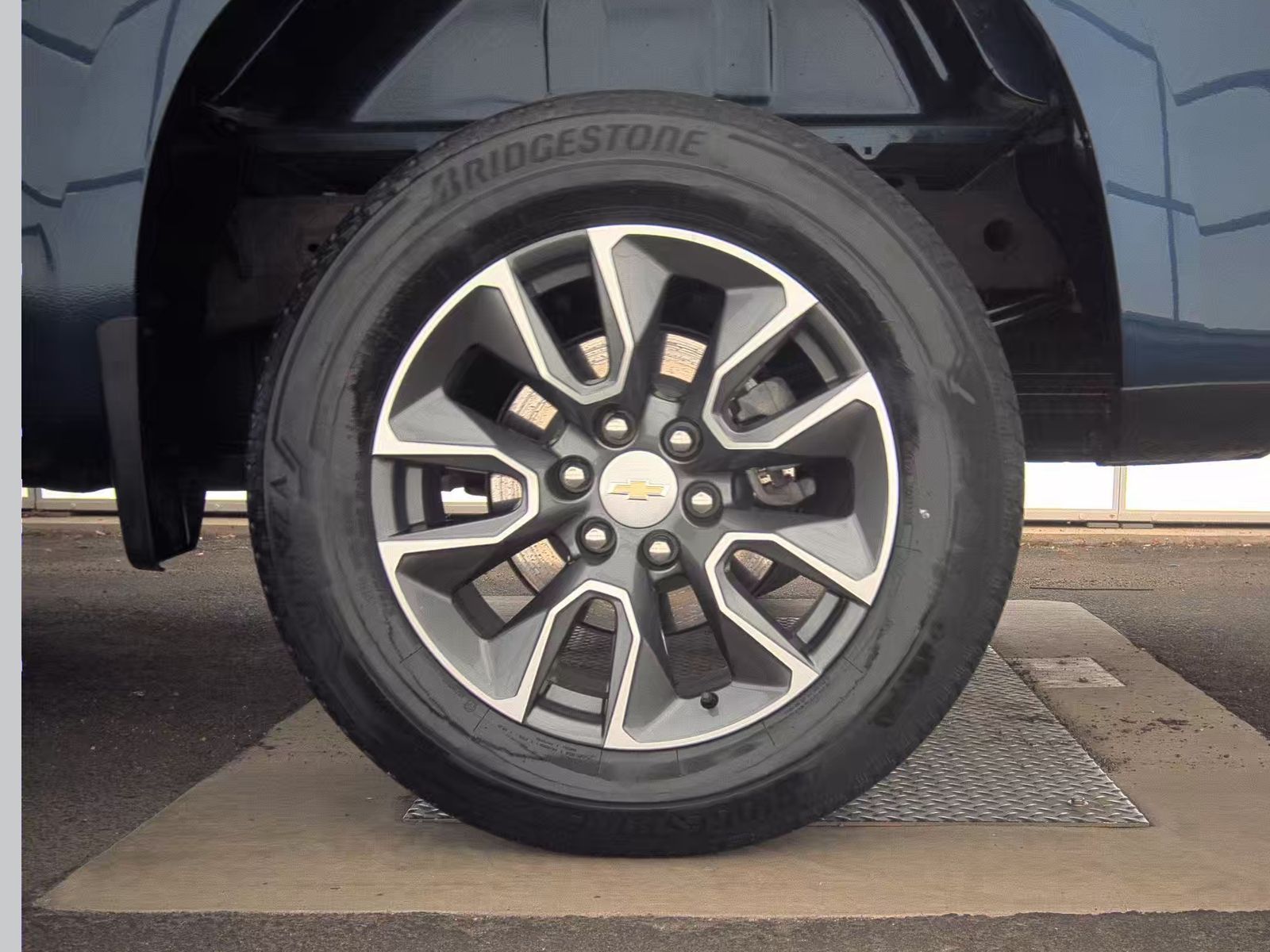 2023 Chevrolet Silverado 1500 LT AWD