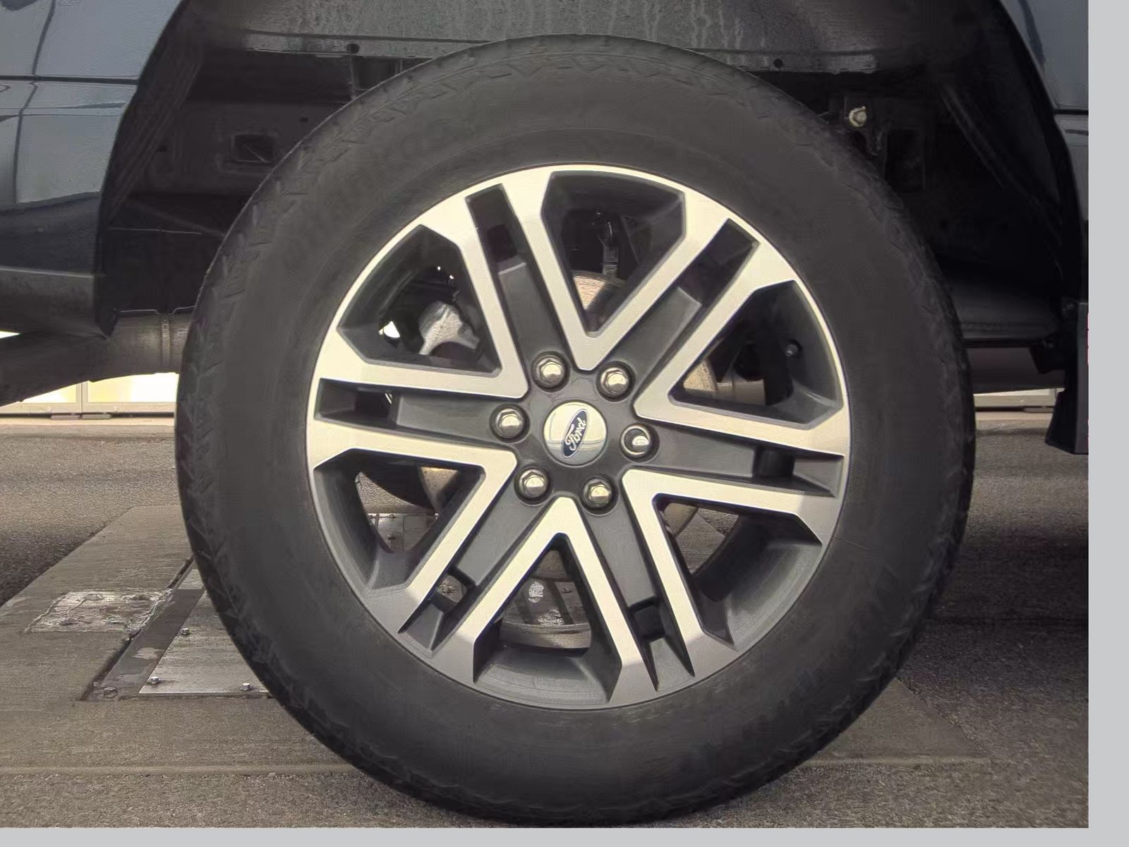 2023 Ford F-150 XL AWD