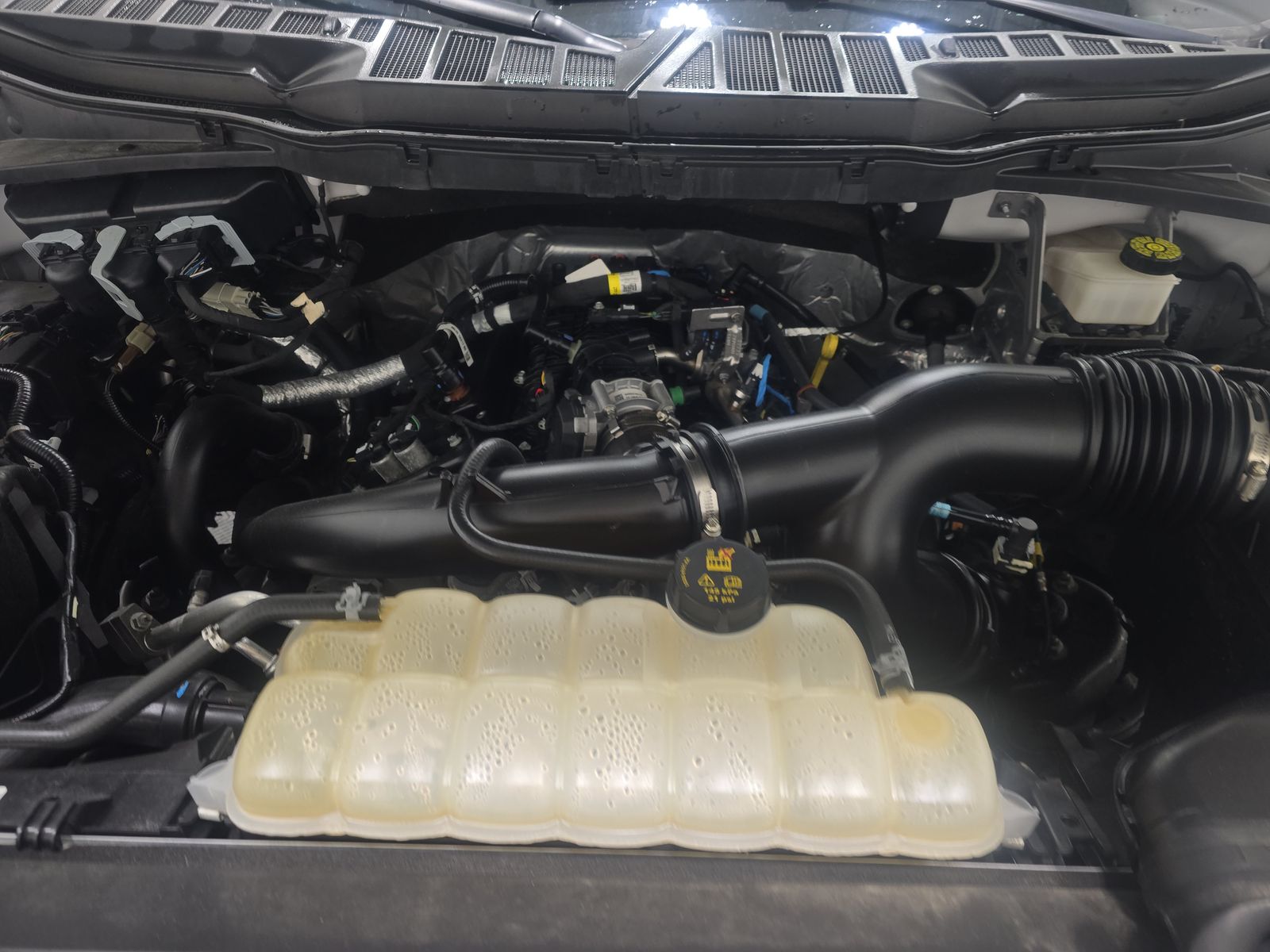 2023 Ford F-150 Lariat AWD