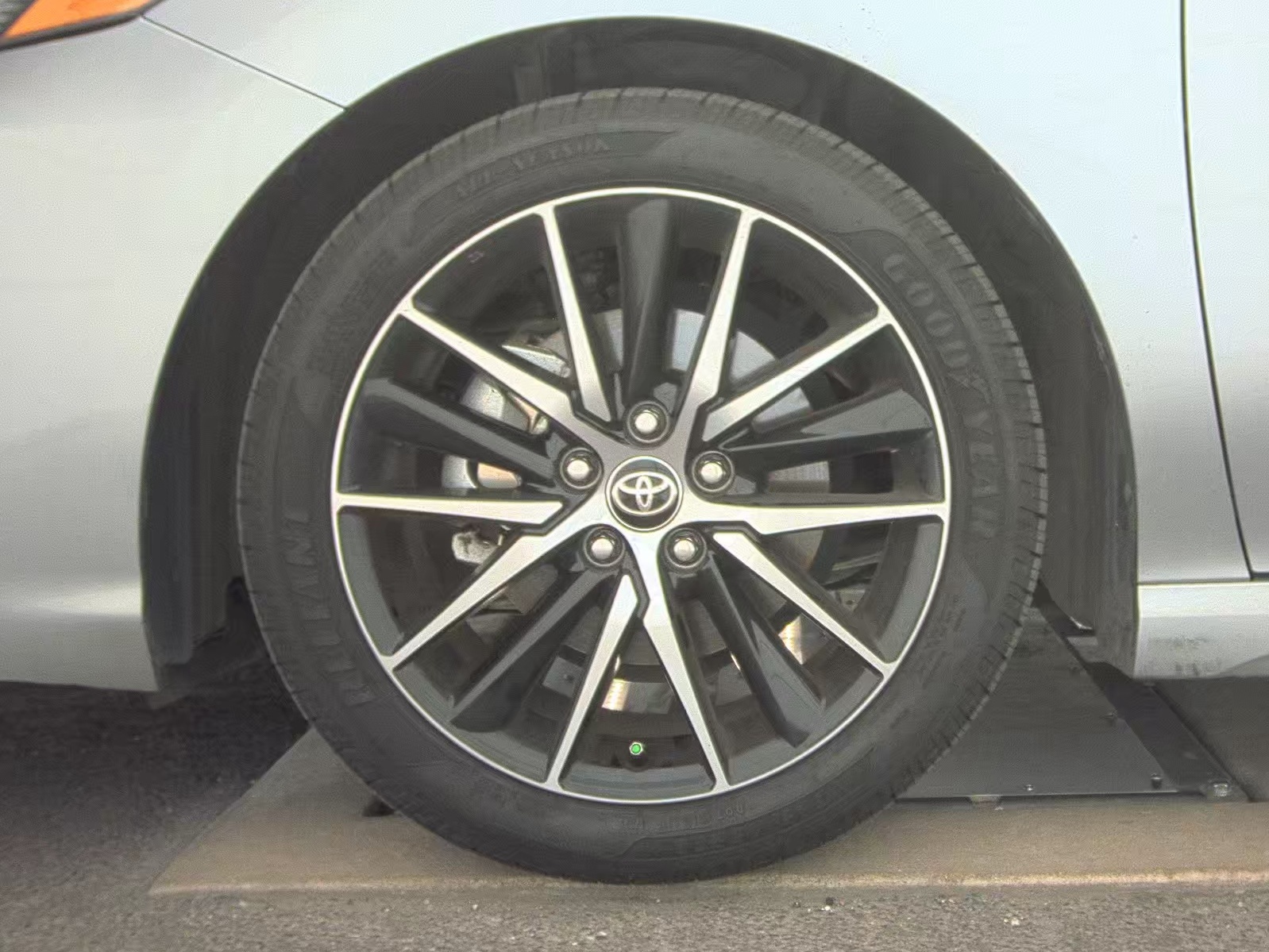 2024 Toyota Camry SE FWD