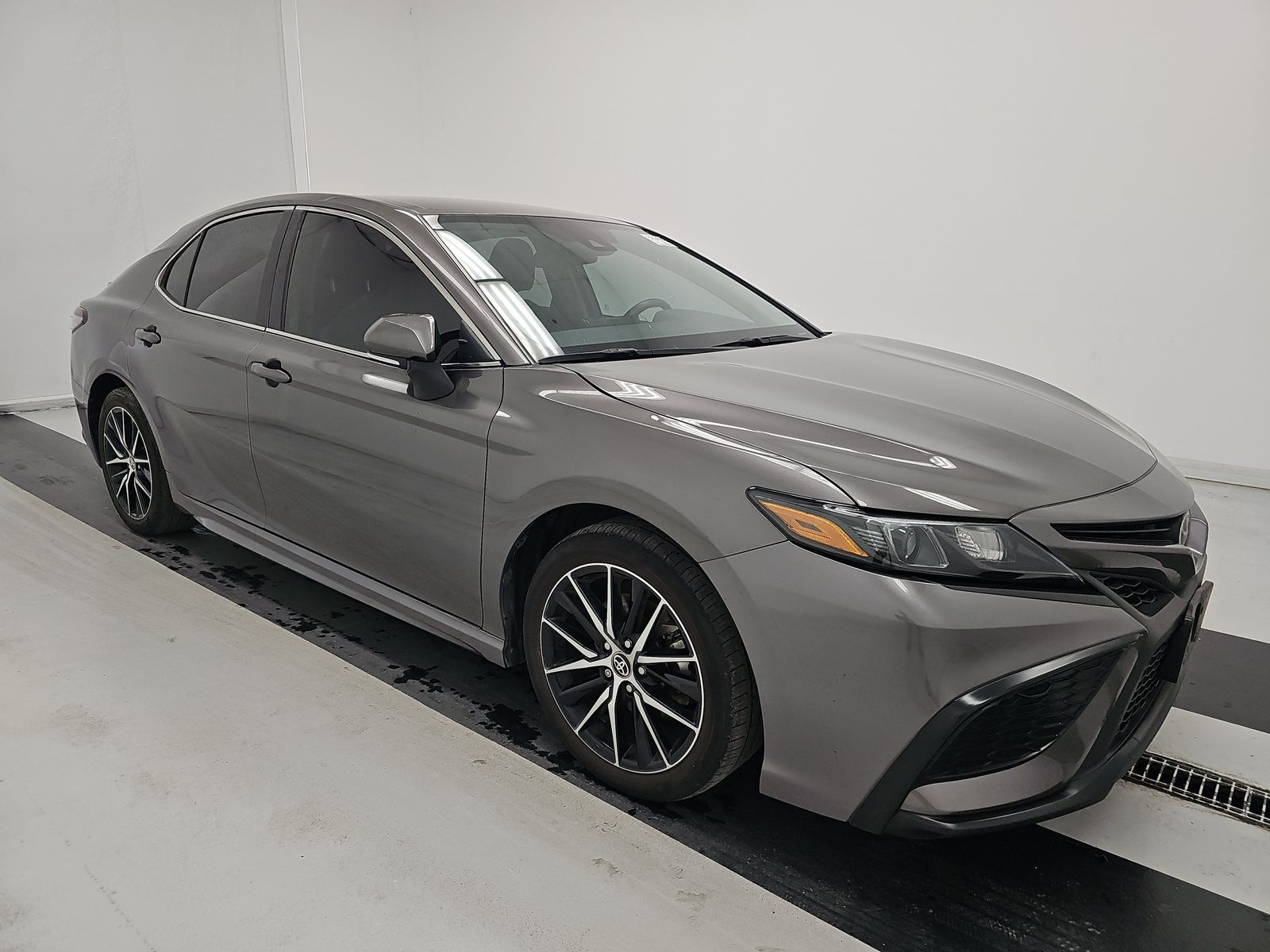 2024 Toyota Camry SE FWD