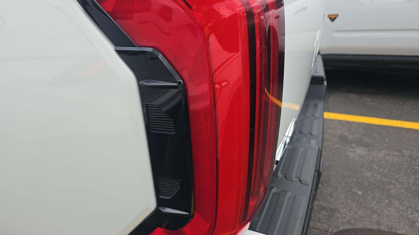 2024 Toyota Tundra SR5 AWD