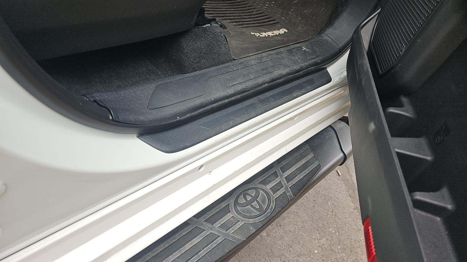 2024 Toyota Tundra SR5 AWD