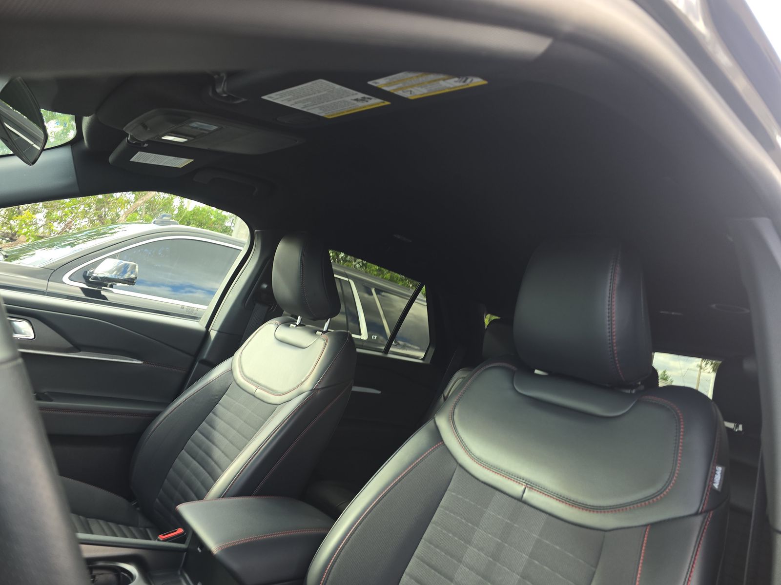 2025 Ford Explorer ST-Line AWD