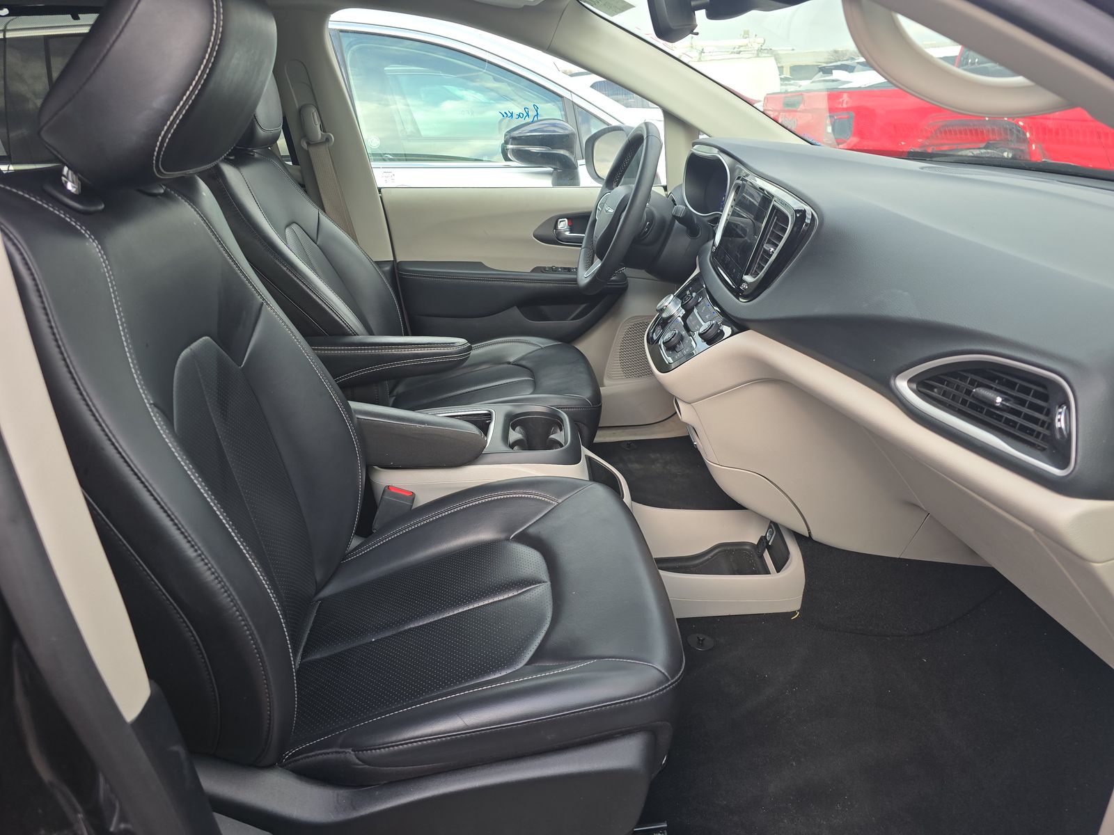 2023 Chrysler Pacifica Touring L FWD