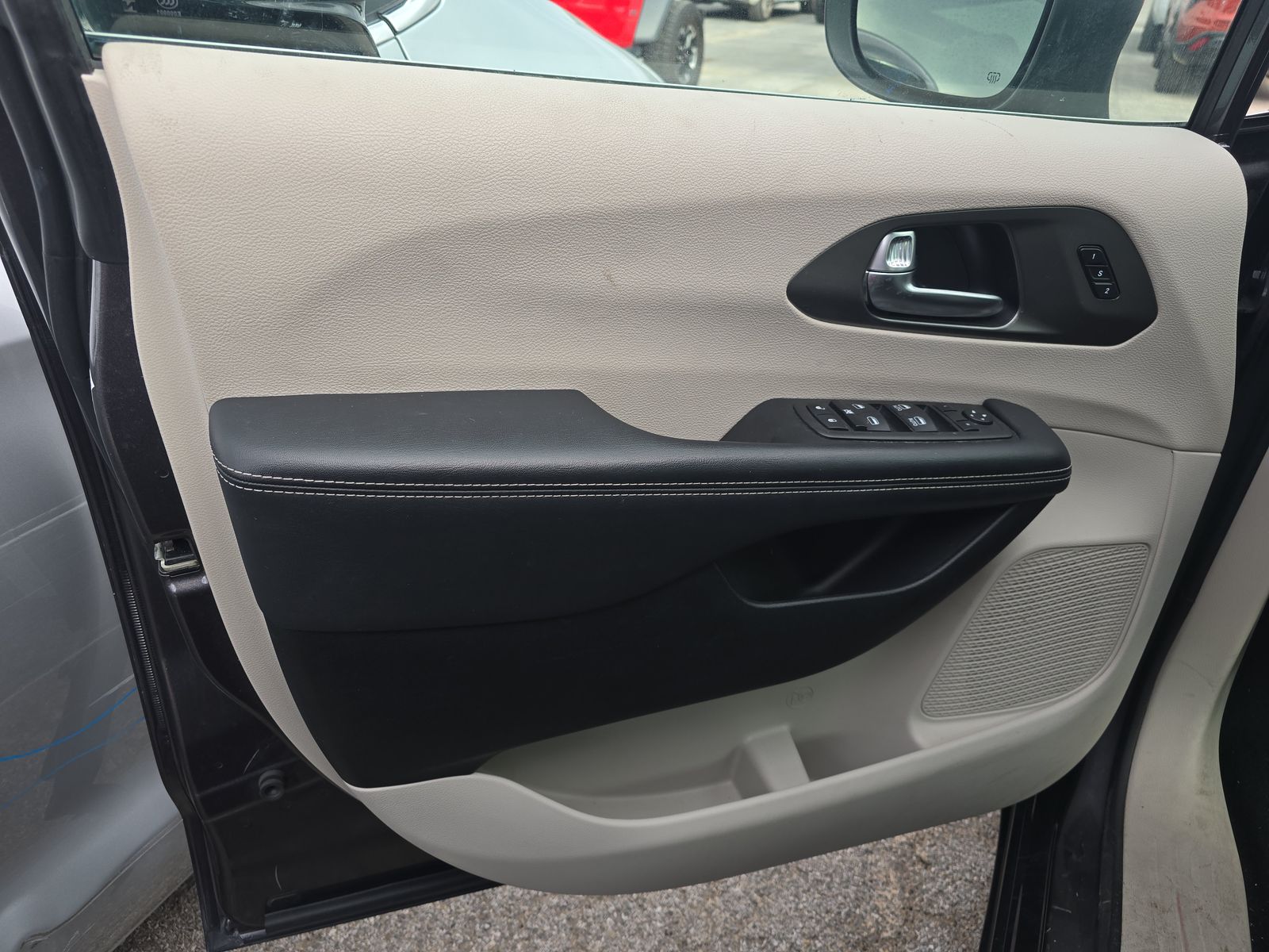 2023 Chrysler Pacifica Touring L FWD