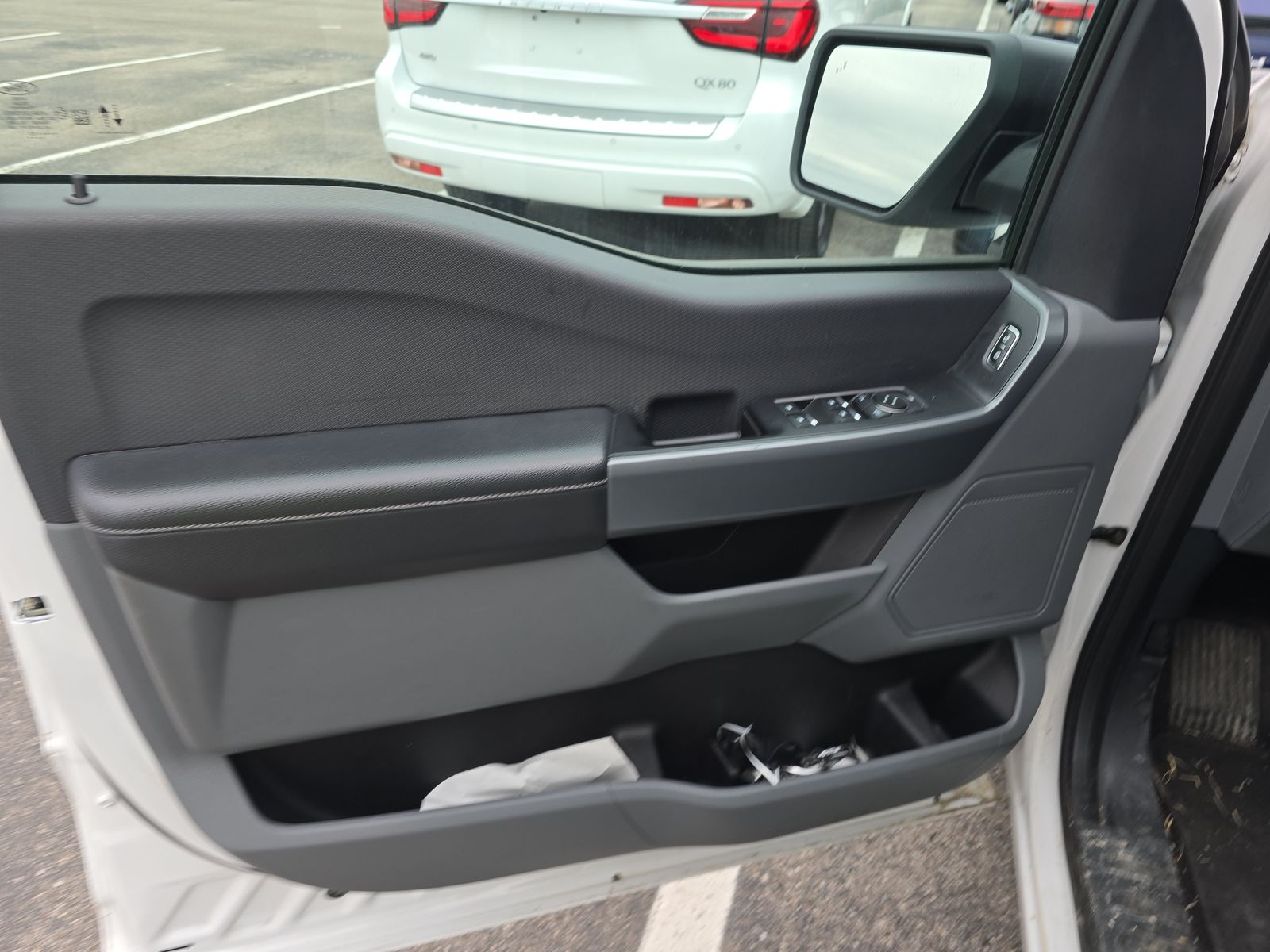 2023 Ford F-150 XLT RWD