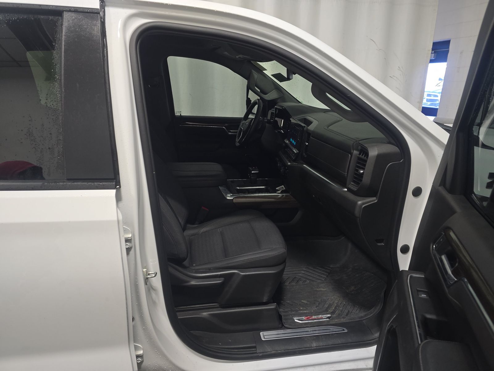 2023 Chevrolet Silverado 1500 RST AWD