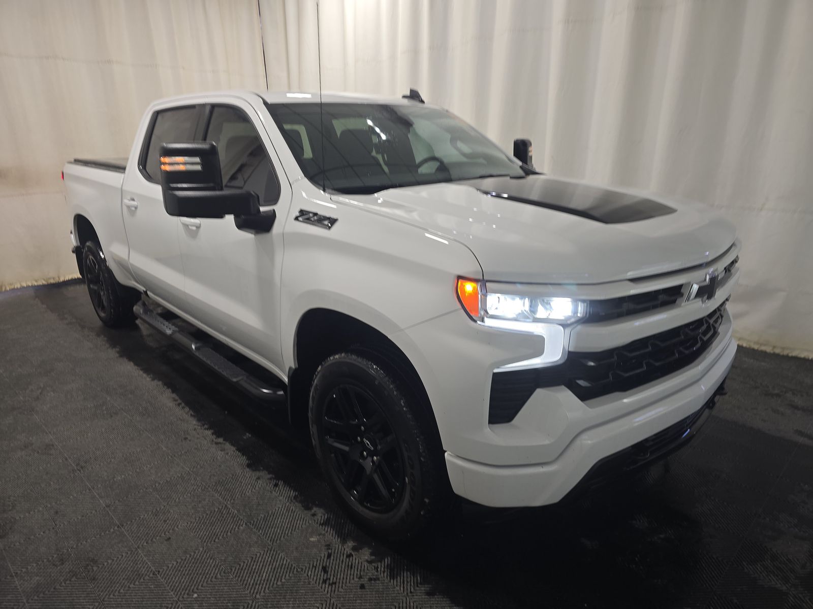 2023 Chevrolet Silverado 1500 RST AWD