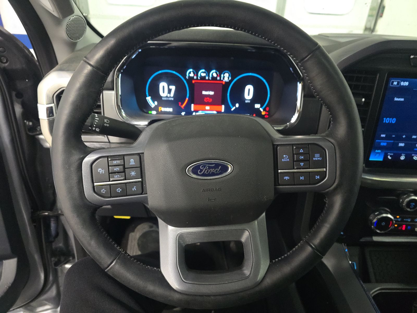 2023 Ford F-150 LARIAT AWD