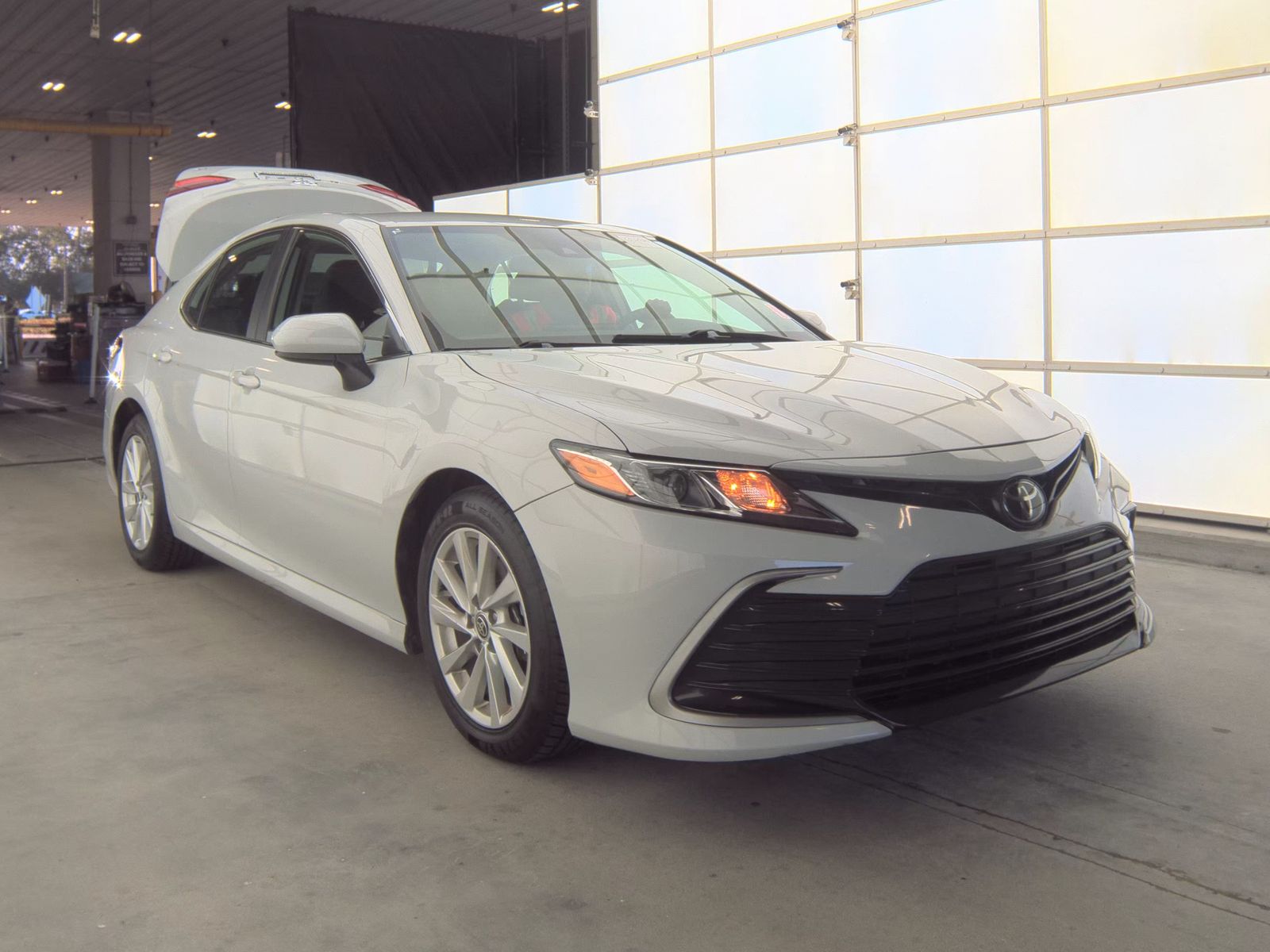 2024 Toyota Camry LE FWD