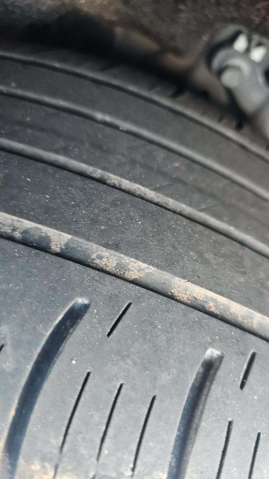 2023 Ford Explorer XLT RWD