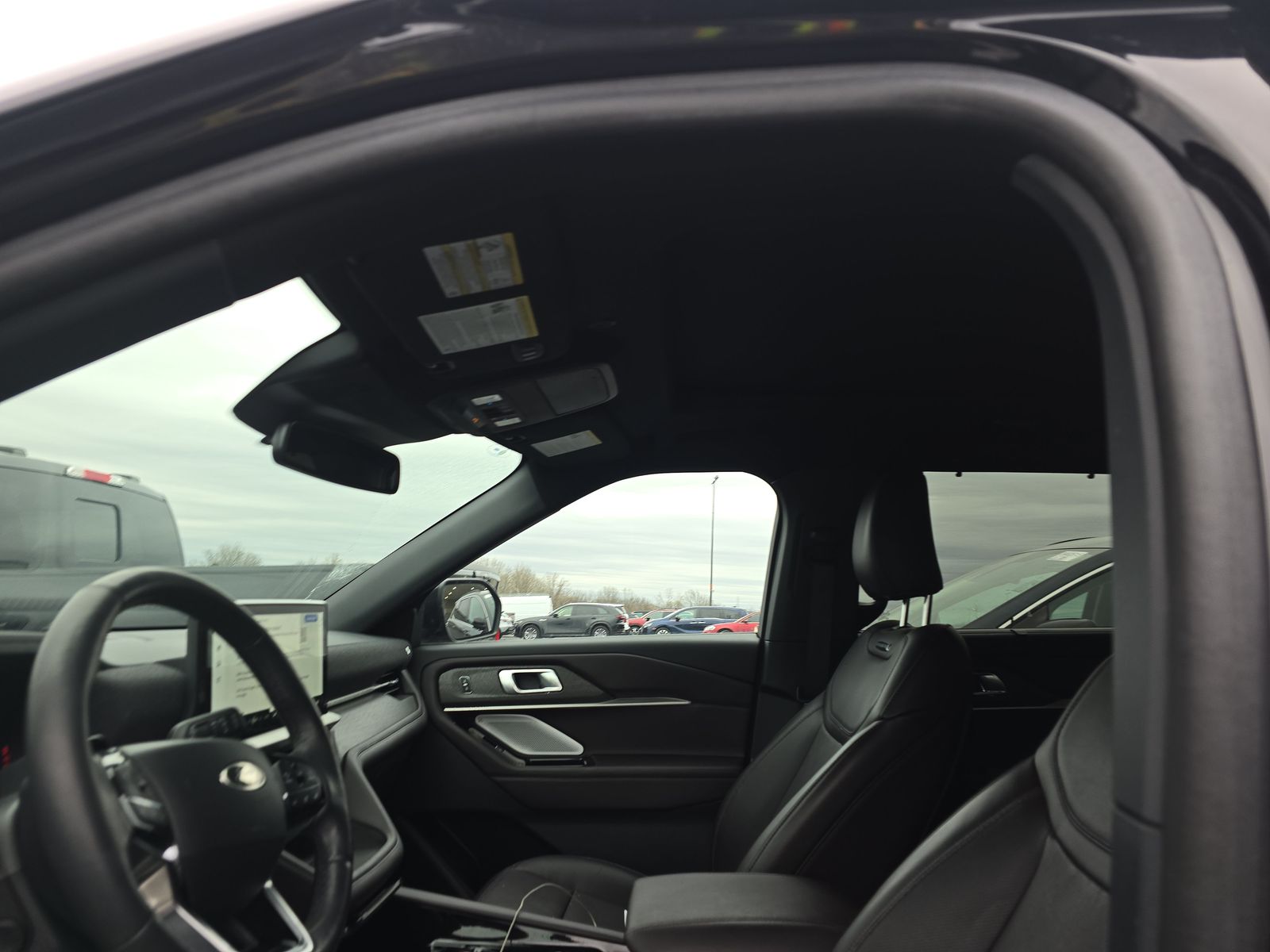 2025 Ford Explorer Platinum AWD