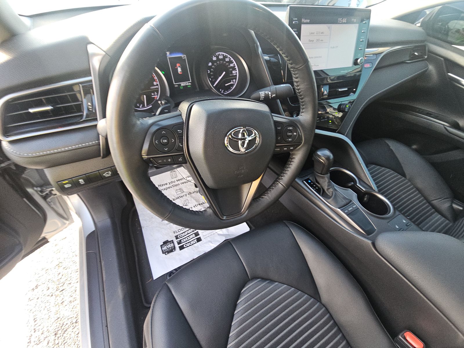 2024 Toyota Camry SE FWD