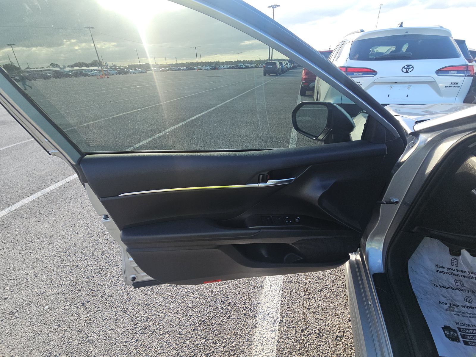 2024 Toyota Camry SE FWD