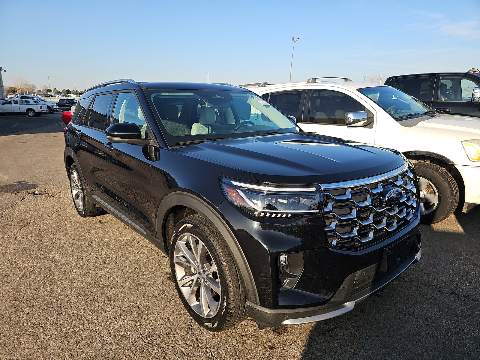 2025 Ford Explorer Platinum AWD