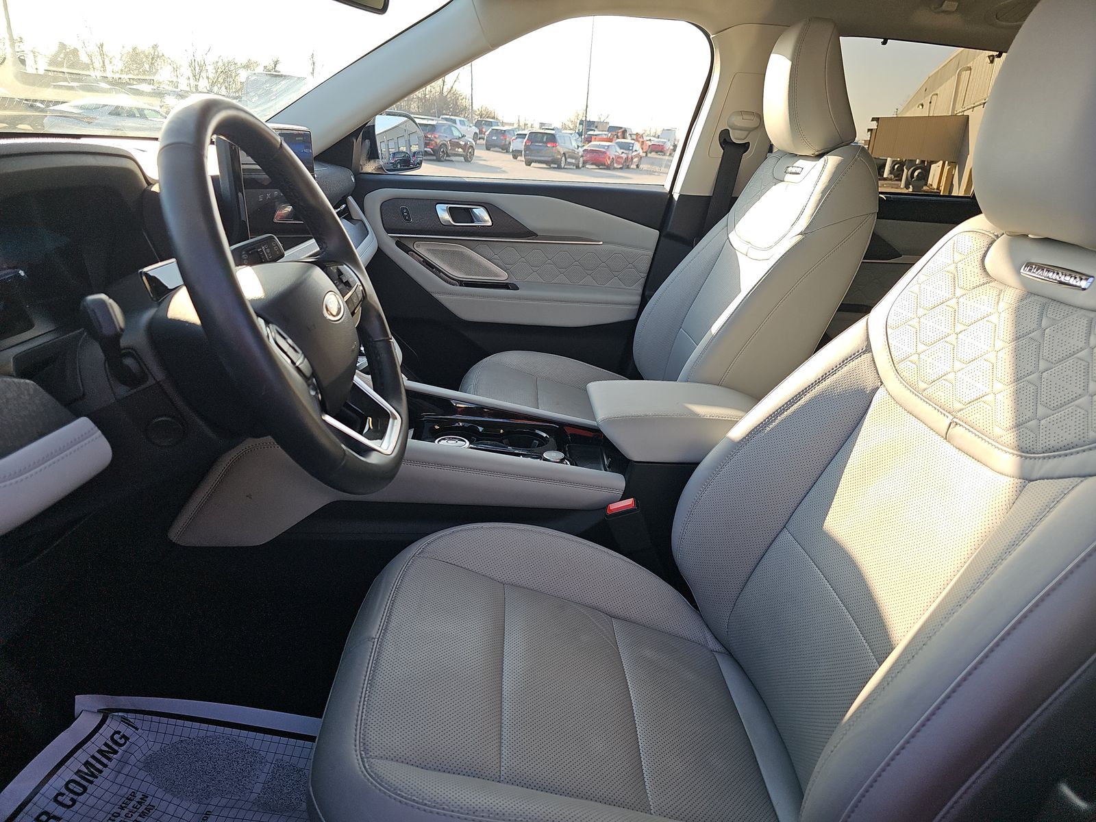 2025 Ford Explorer Platinum AWD