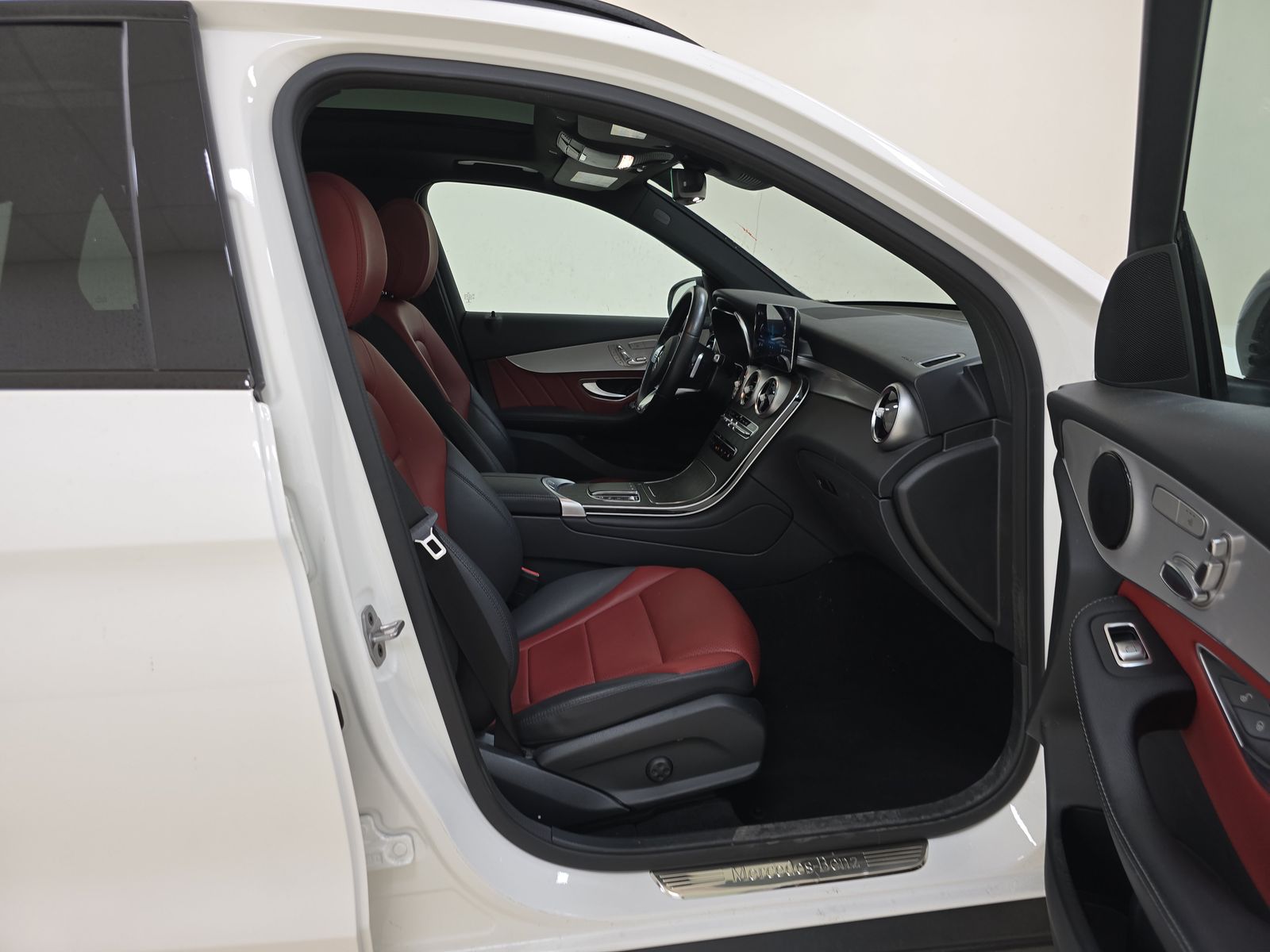 2022 Mercedes-Benz GLC GLC 300 RWD