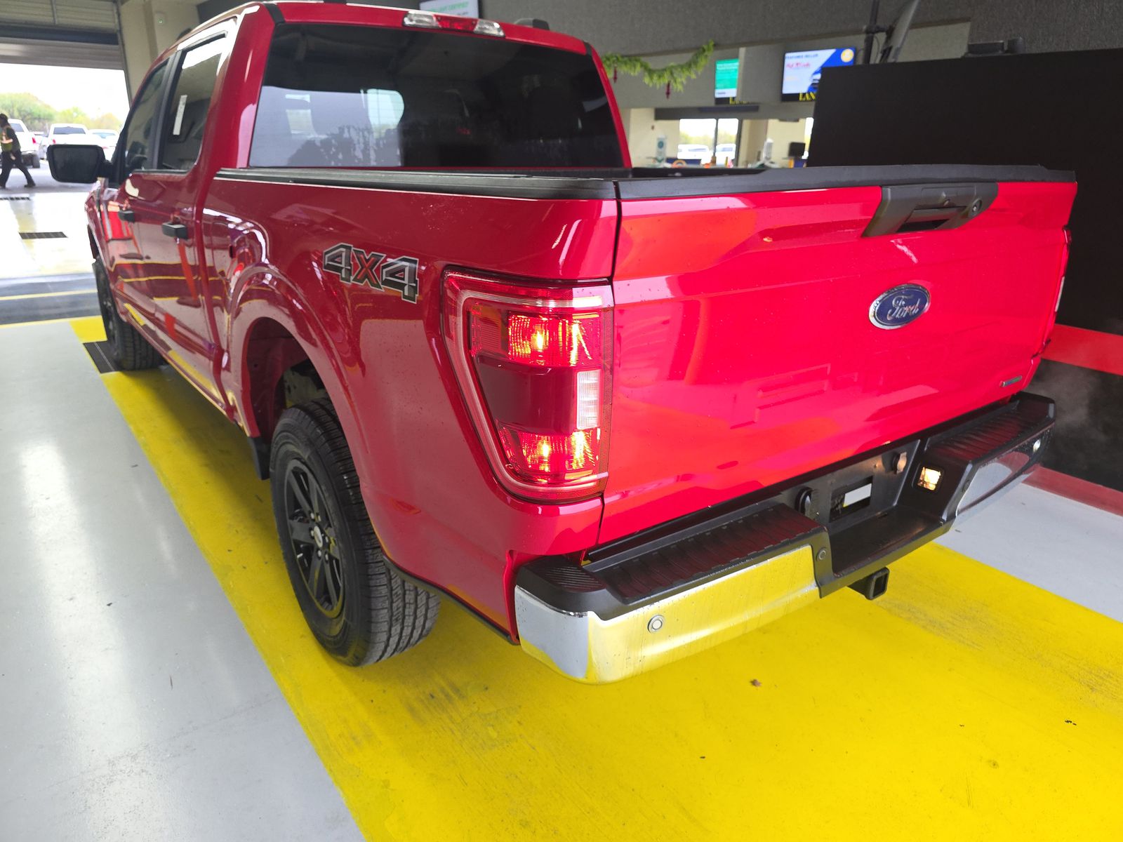 2023 Ford F-150 XLT AWD