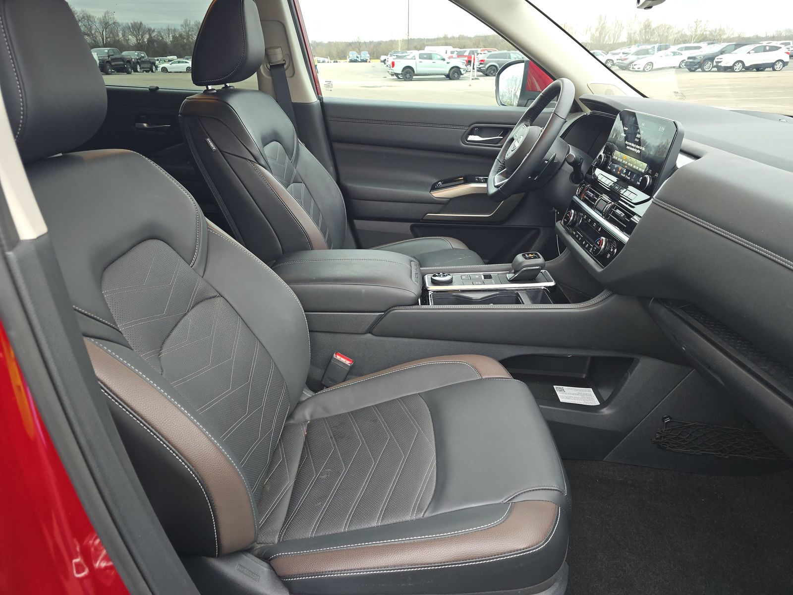 2024 Nissan Pathfinder Platinum AWD