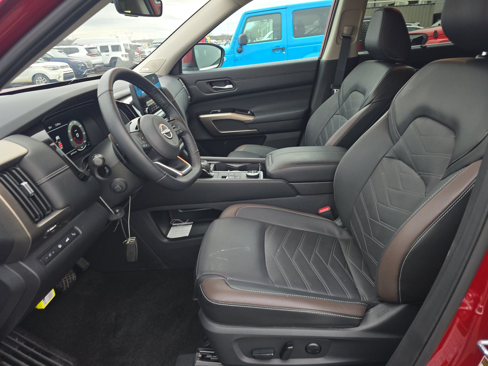 2024 Nissan Pathfinder Platinum AWD