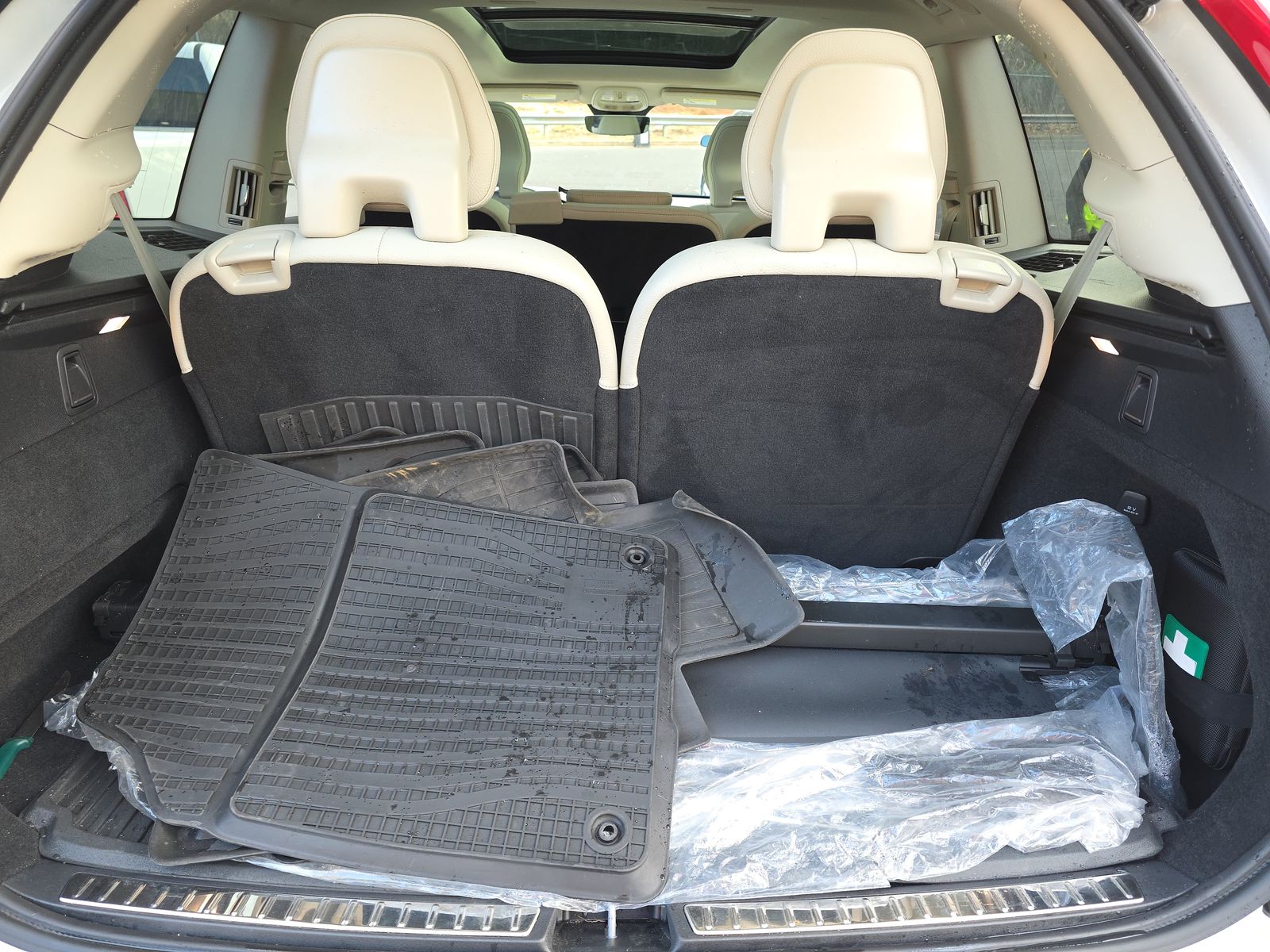 2024 Volvo XC90 B6 Plus AWD