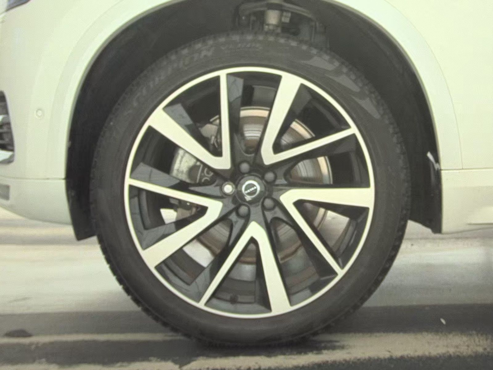 2024 Volvo XC90 B6 Plus AWD