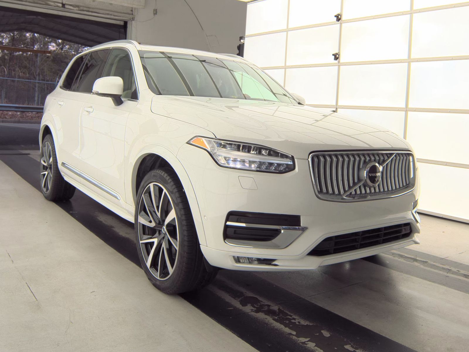 2024 Volvo XC90 B6 Plus AWD