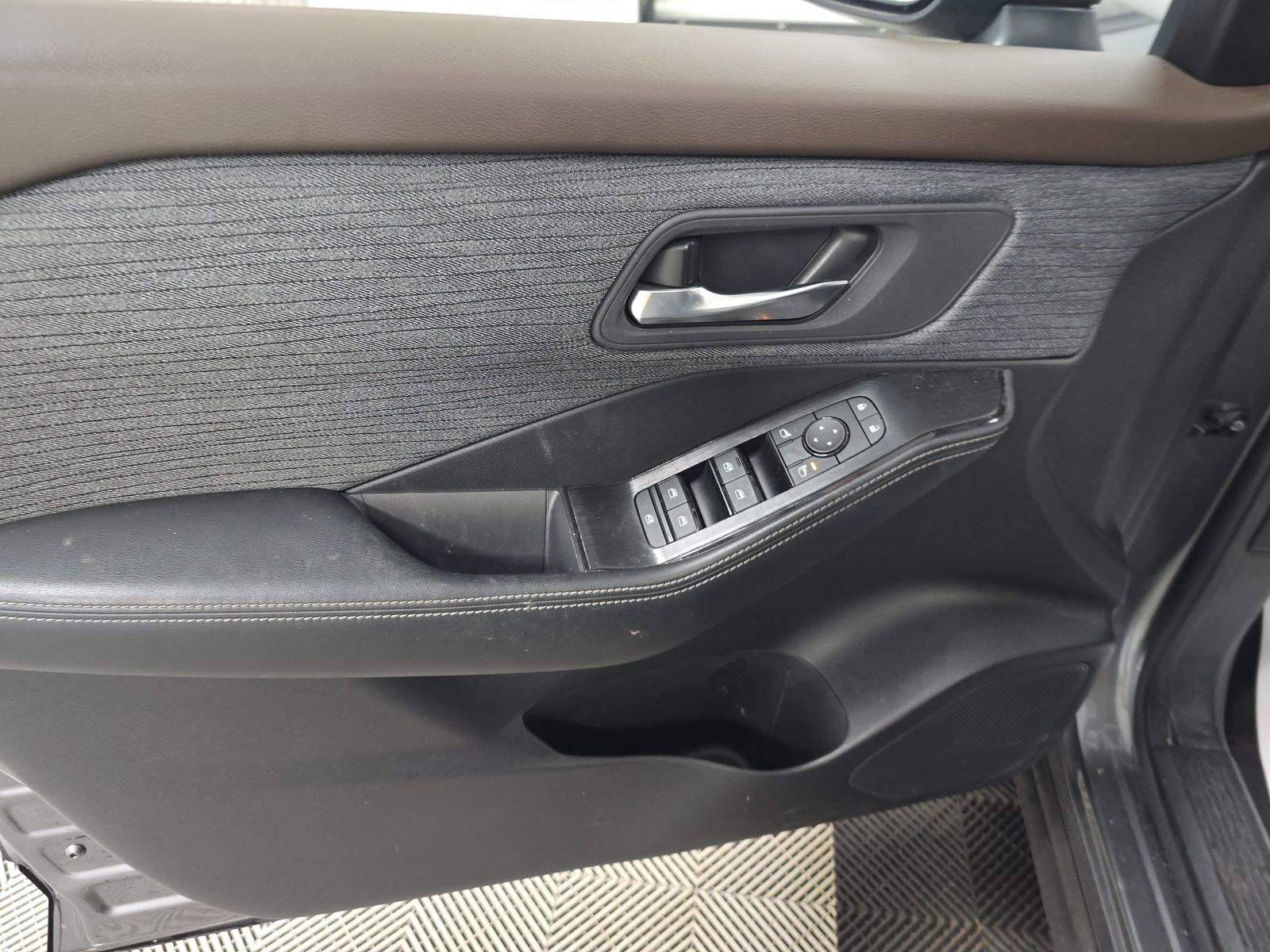 2023 Nissan Rogue SV AWD