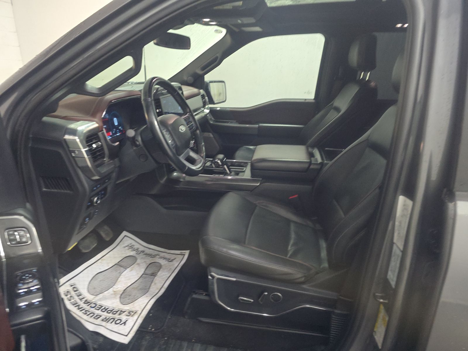 2023 Ford F-150 Lariat AWD