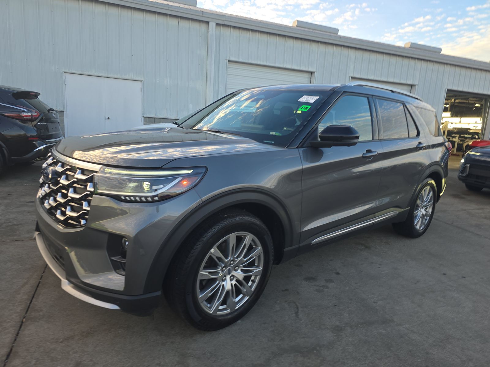 2025 Ford Explorer Platinum RWD