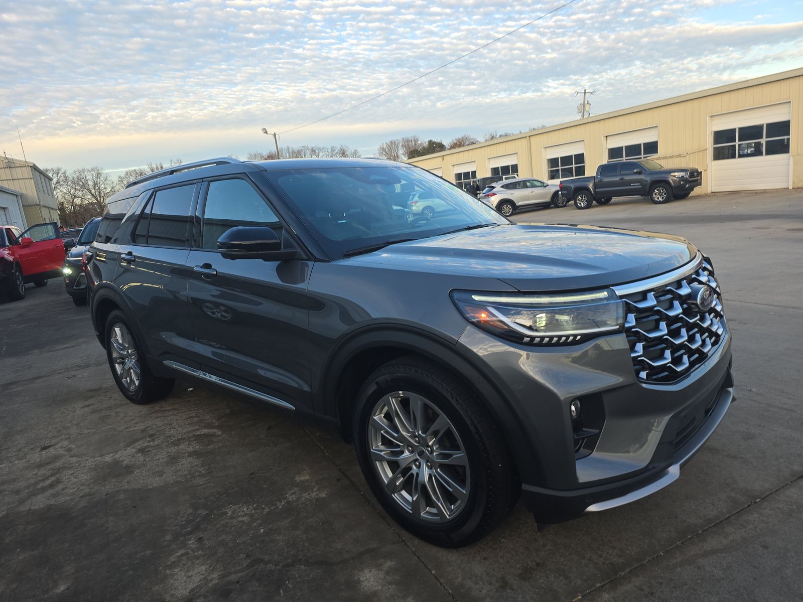 2025 Ford Explorer Platinum RWD