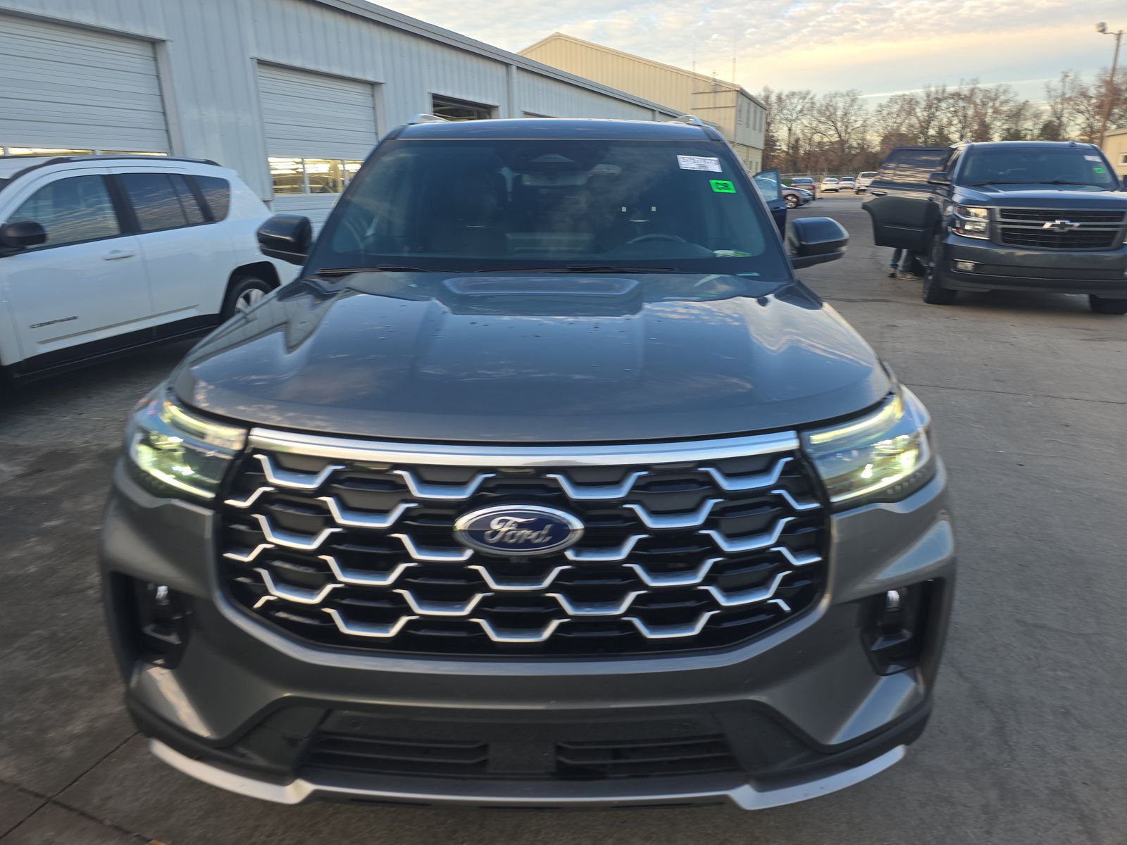 2025 Ford Explorer Platinum RWD