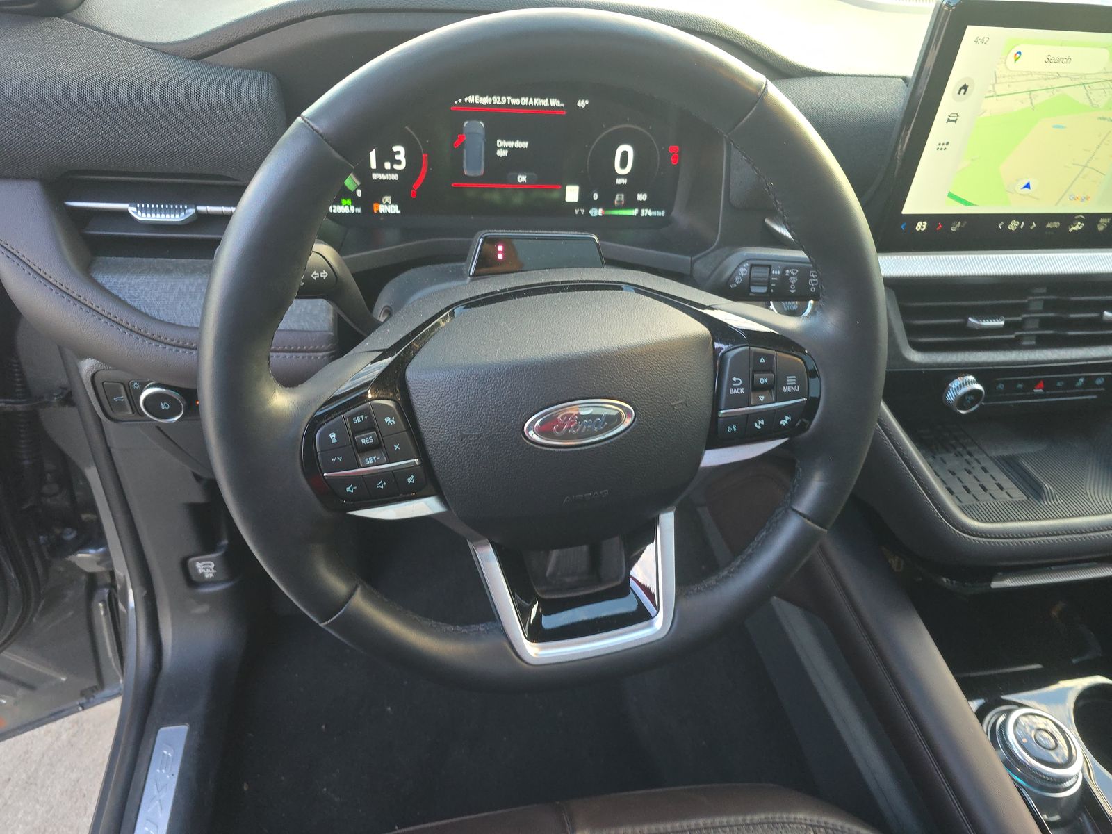 2025 Ford Explorer Platinum RWD