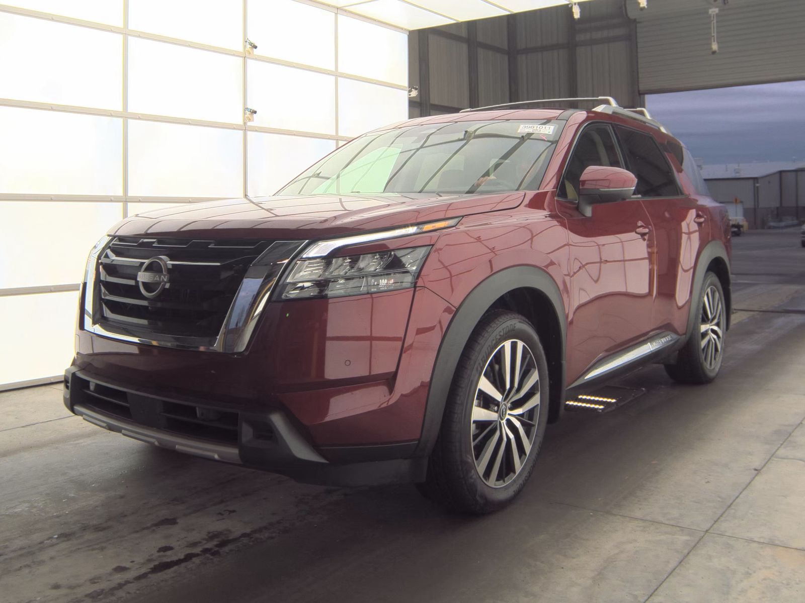 2024 Nissan Pathfinder Platinum AWD