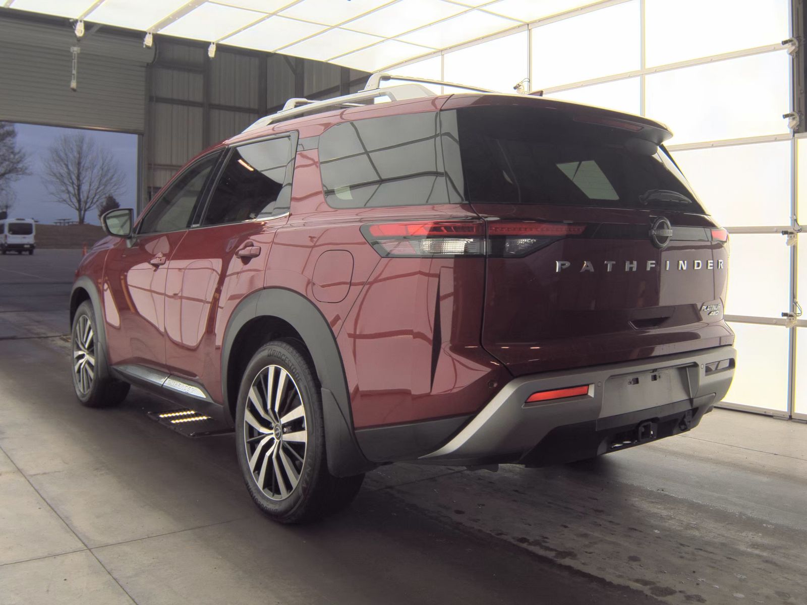 2024 Nissan Pathfinder Platinum AWD