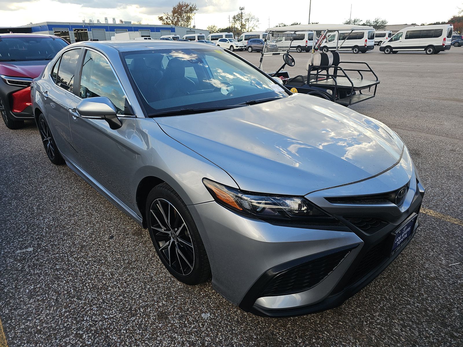 2024 Toyota Camry SE FWD