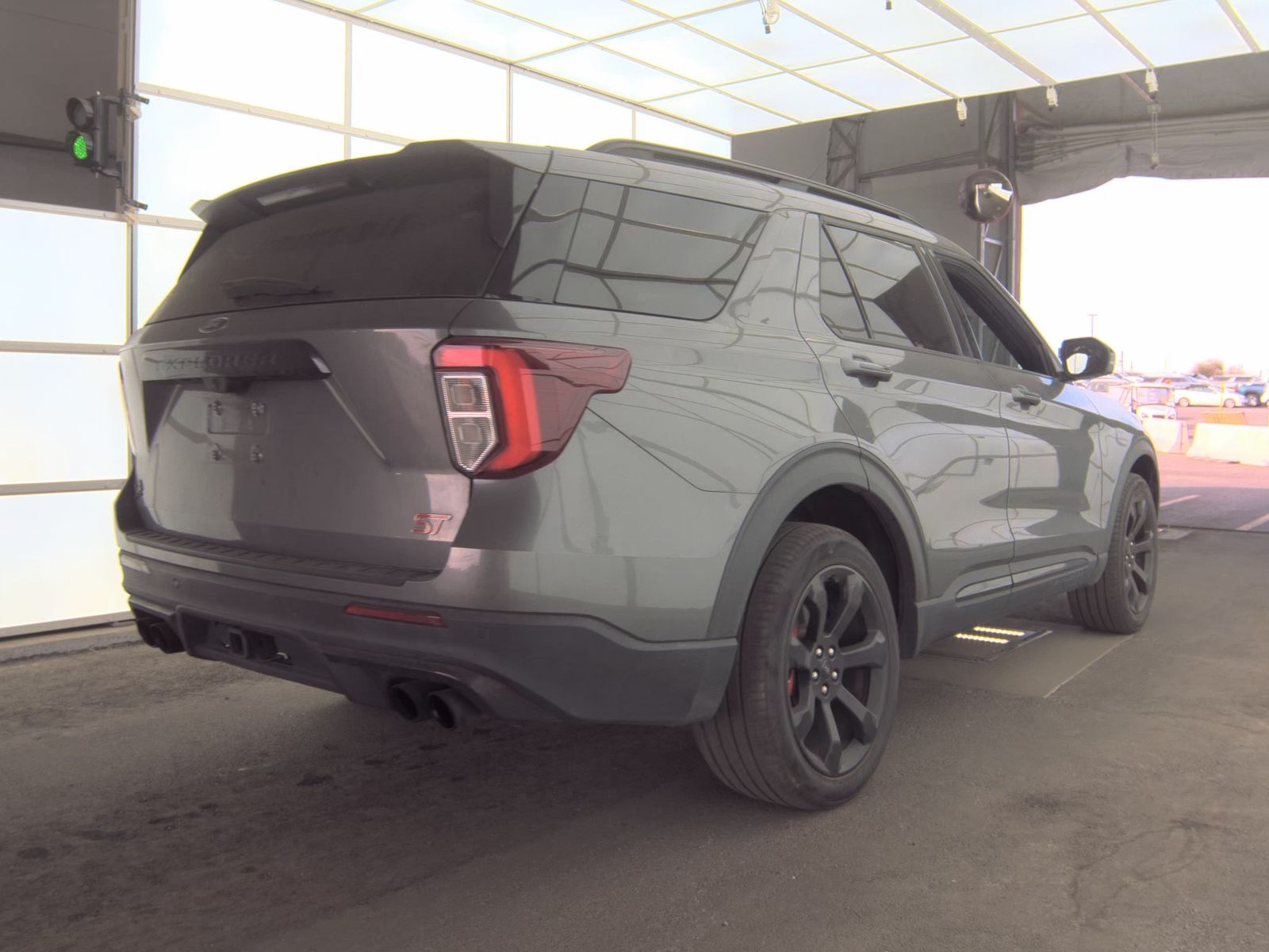 FORD EXPLORER - 6