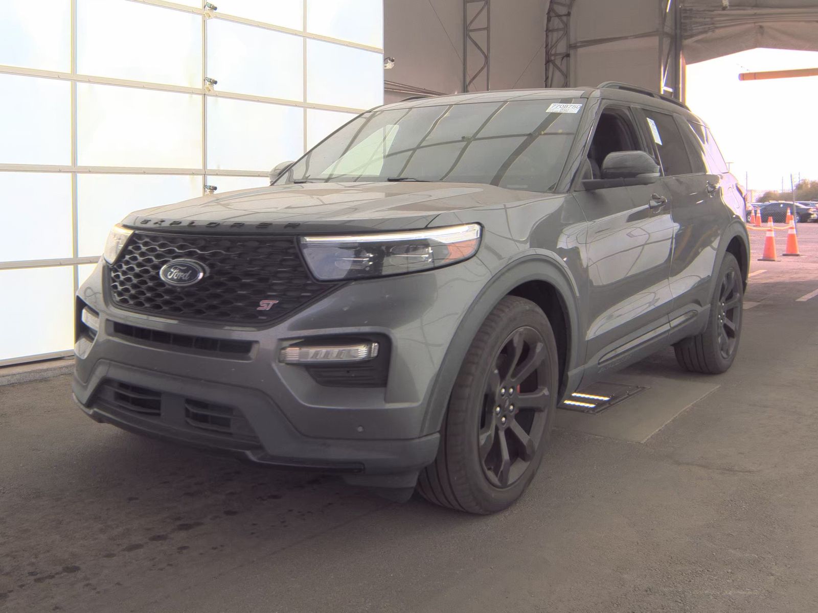 FORD EXPLORER - 1