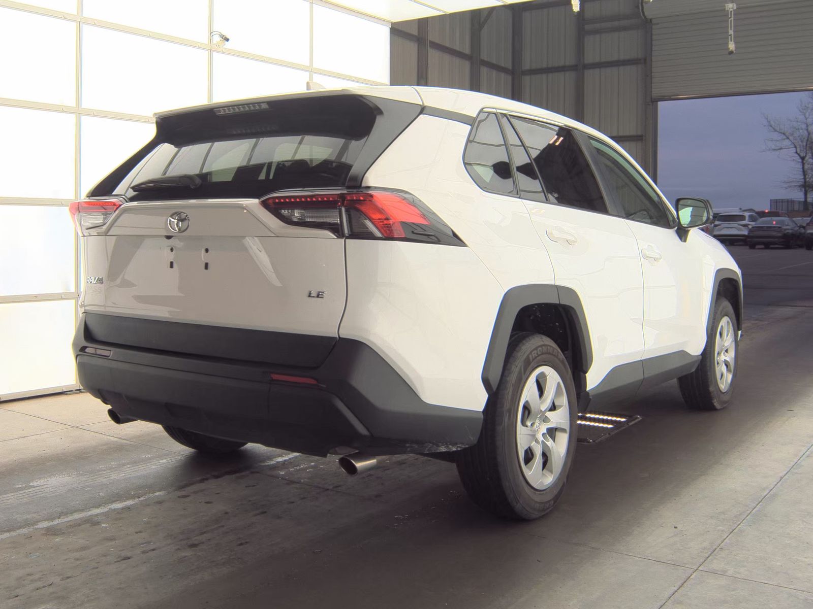 2024 Toyota RAV4 LE FWD