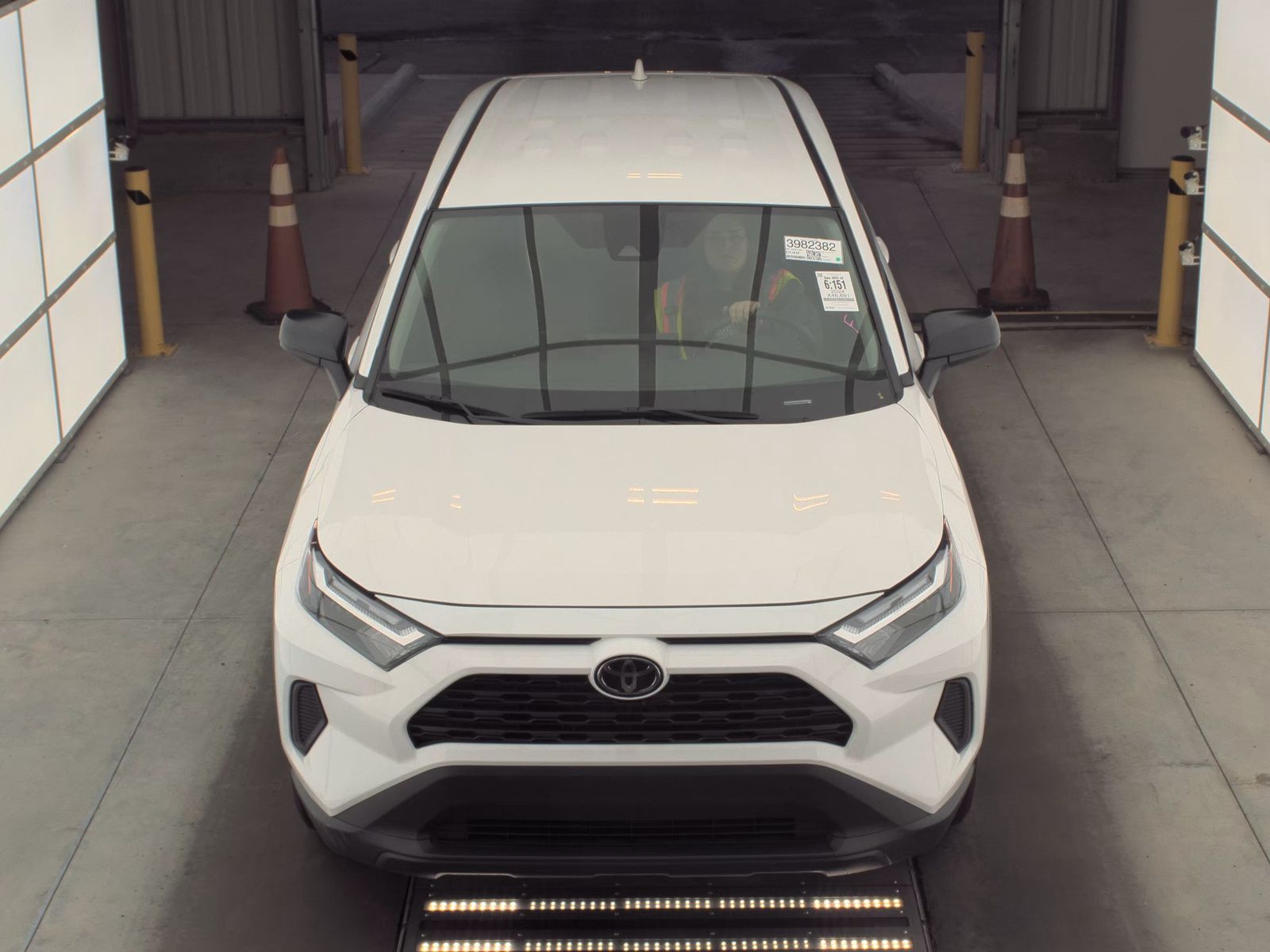 2024 Toyota RAV4 LE FWD