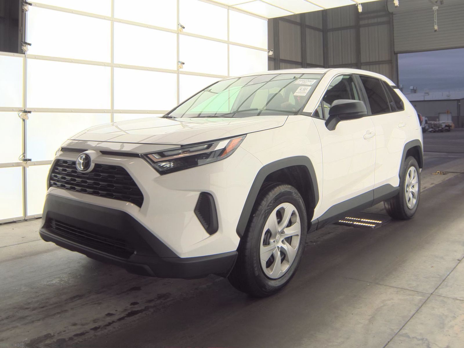 2024 Toyota RAV4 LE FWD